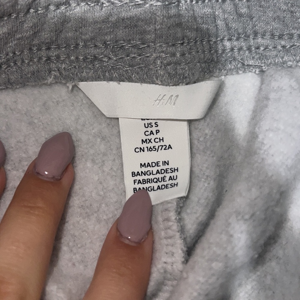 H&M Grey Drawstring Sweats - Picture 2 of 2